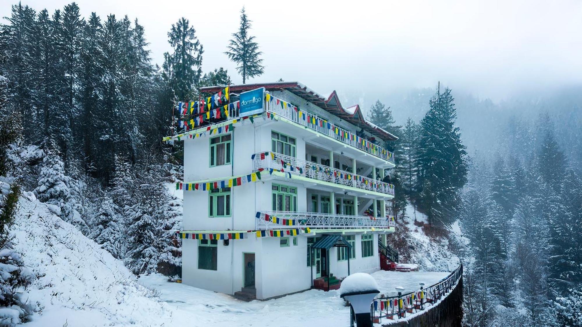 Dormigo Hostel Manāli Екстериор снимка